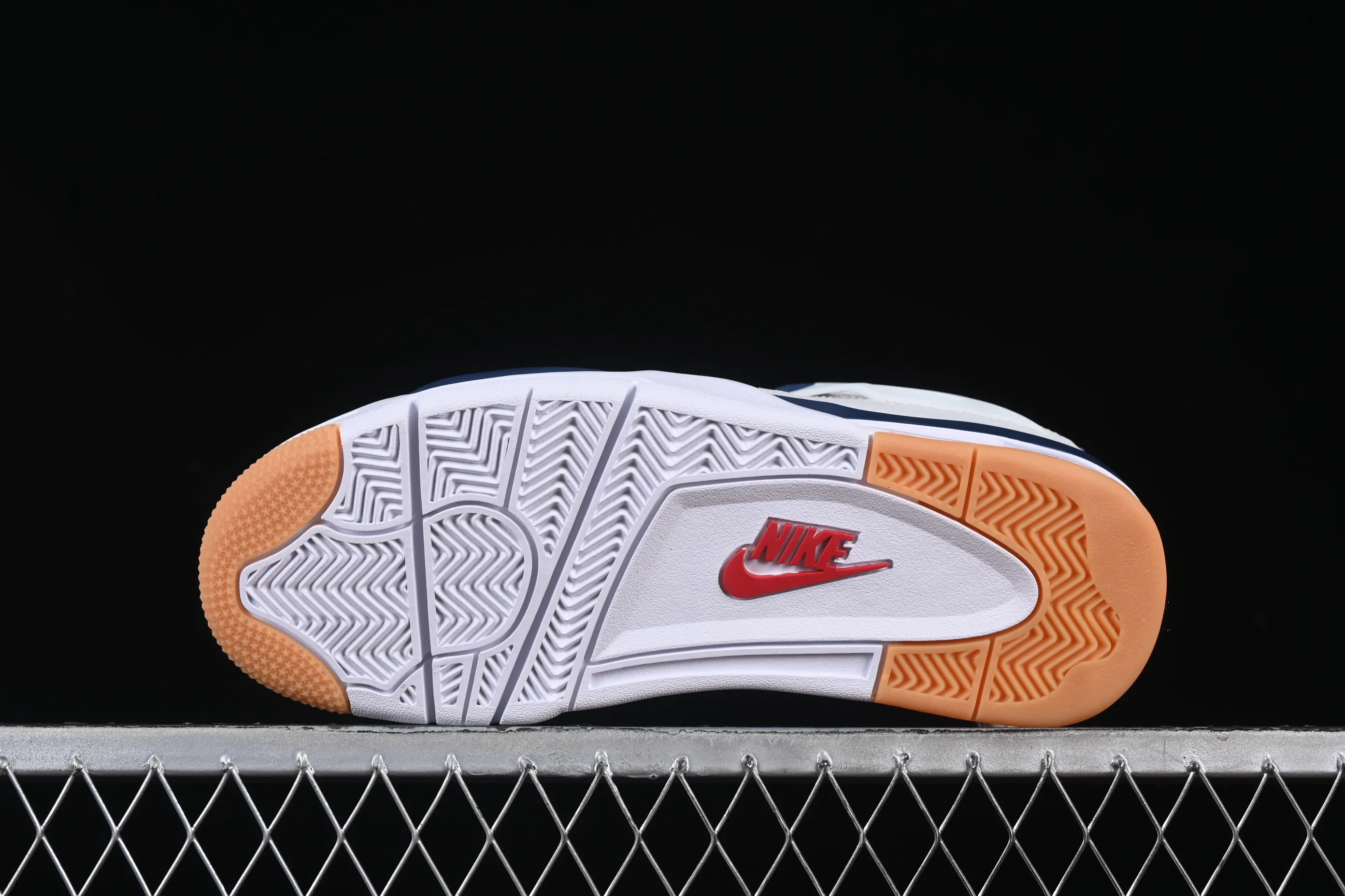 All categories Air Jordan Jordan series basketball shoes Air Jordan 4 GX foreign trade version Nk SB x Air Jordan 4 "Navy" AJ4 Joe 4 joint white and blue DR5415-100